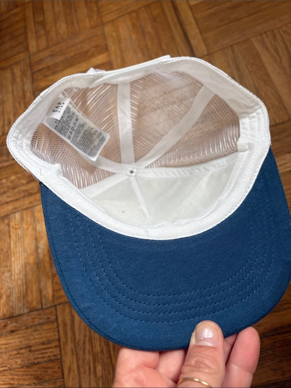 GAP Kids boys surfer Mesh Trucker Hat